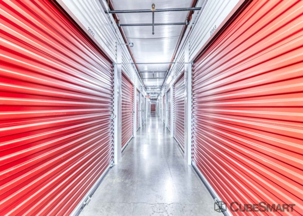 Facility photo: //images.sparefoot.com/medium/1575976901eeb7b9494.jpg