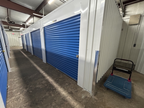 Facility photo: //images.sparefoot.com/medium/2000156900dc207366b.jpg