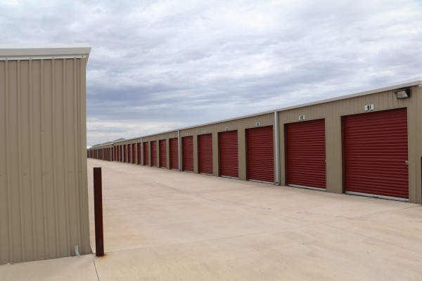 Facility photo: //images.sparefoot.com/medium/2061835b489b7671519.jpg