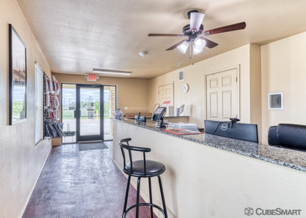 Facility photo: //images.sparefoot.com/medium/20942369033e027695e.jpg