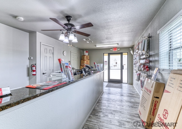 Facility photo: //images.sparefoot.com/medium/20942768cbf038bbc54.jpg