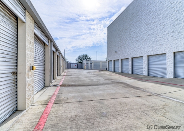 Facility photo: //images.sparefoot.com/medium/2110226901f722eede8.jpg