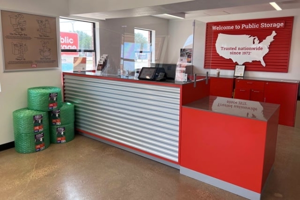 Facility photo: //images.sparefoot.com/medium/213621690212d1ba9a0.jpg