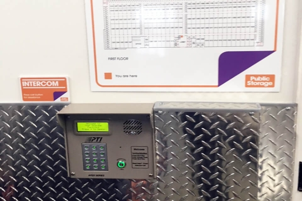 Facility photo: //images.sparefoot.com/medium/213639690365427c162.jpg