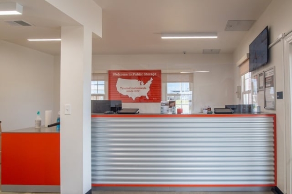 Facility photo: //images.sparefoot.com/medium/2149756900c0579b150.jpg