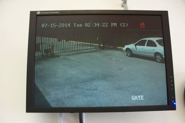 Facility photo: //images.sparefoot.com/medium/215767690364ae6106f.jpg