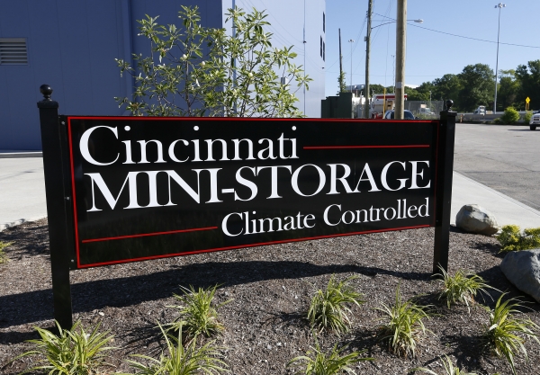 Facility photo: //images.sparefoot.com/medium/219298602affc04eb8a.jpg