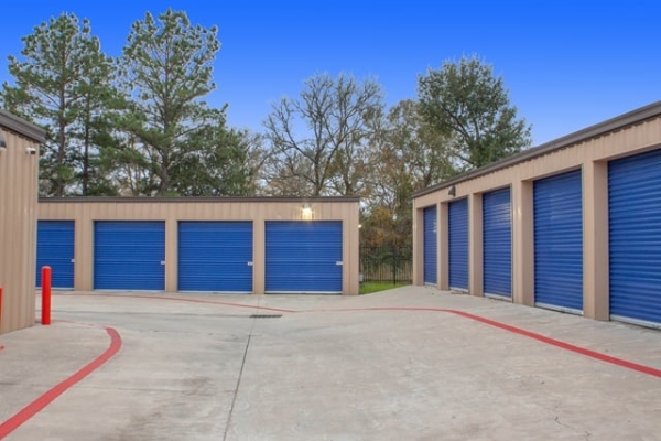 Facility photo: //images.sparefoot.com/medium/2208486902135c55ddd.jpg