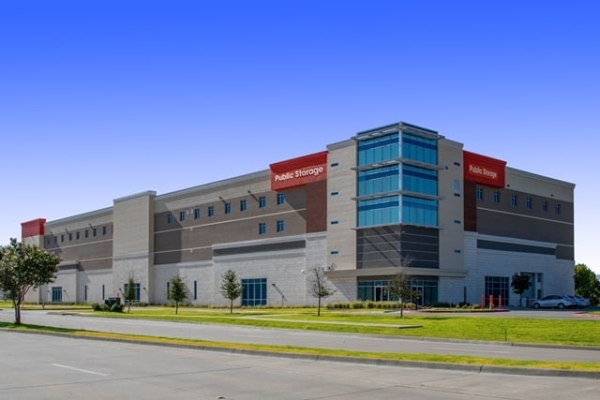 Facility photo: //images.sparefoot.com/medium/221847690212fe8b053.jpg