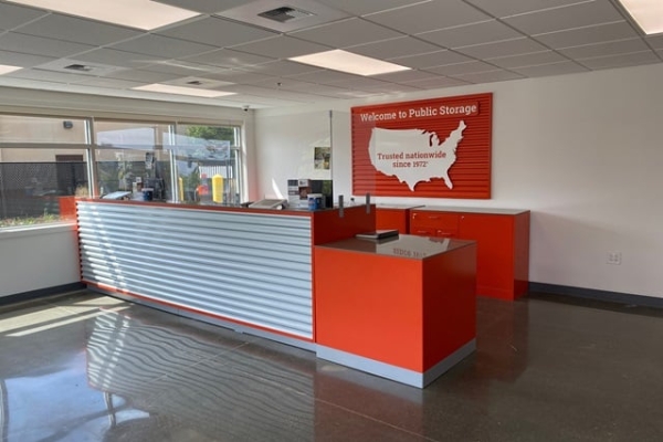 Facility photo: //images.sparefoot.com/medium/22223769036612e8b62.jpg