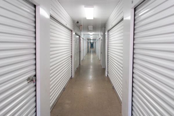 Facility photo: //images.sparefoot.com/medium/223903688a629098725.jpg