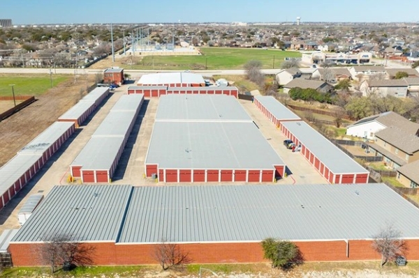 Facility photo: //images.sparefoot.com/medium/223903688a629177970.jpg