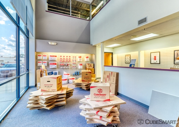 Facility photo: //images.sparefoot.com/medium/225146690321b07ffd0.jpg