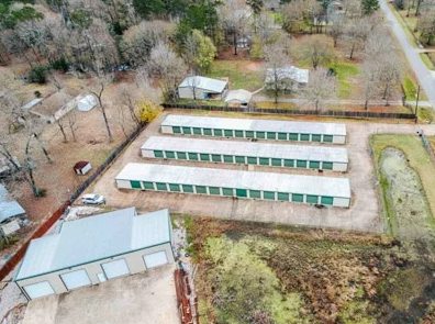 Facility photo: //images.sparefoot.com/medium/22542568c9a0fb677e9.png