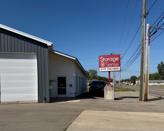 Facility photo: //images.sparefoot.com/medium/22675168e6b9d6859ec.jpg