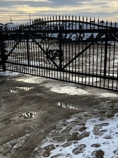 Facility photo: //images.sparefoot.com/medium/226768639371ed2c8c4.jpg