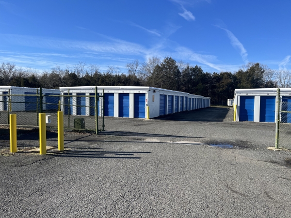 Facility photo: //images.sparefoot.com/medium/22696163e4e7e887e14.jpeg