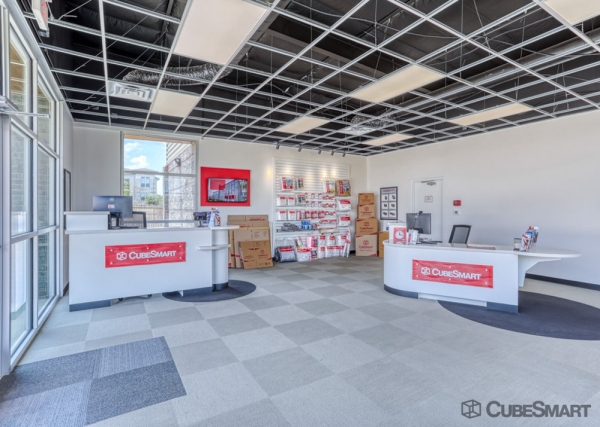 Facility photo: //images.sparefoot.com/medium/2273756901ecc265731.jpg