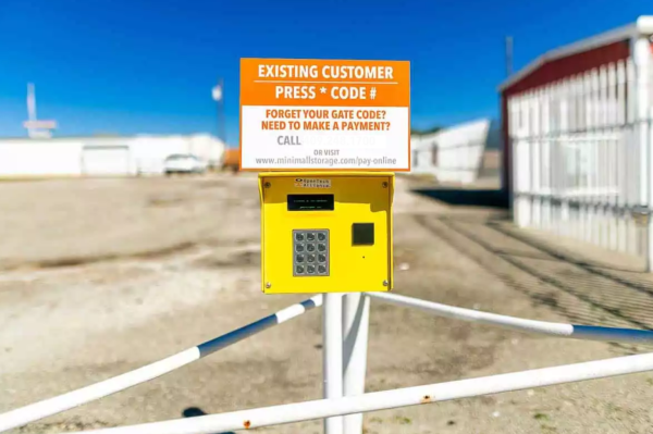 Facility photo: //images.sparefoot.com/medium/22741168cc54cf6a66a.png