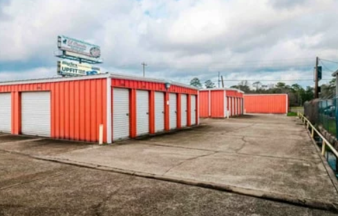 Facility photo: //images.sparefoot.com/medium/22741268cdbf4fd707b.png