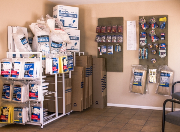 Facility photo: //images.sparefoot.com/medium/22838665b02d605b8c5.jpg