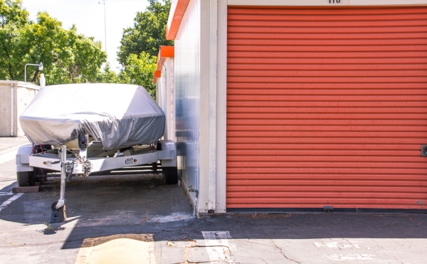 Facility photo: //images.sparefoot.com/medium/22838665b02da05f7b1.jpg