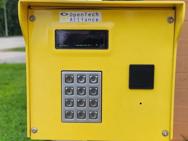 Facility photo: //images.sparefoot.com/medium/23013469018033741ad.jpg