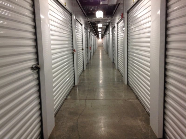 Facility photo: //images.sparefoot.com/medium/23063464cd6c5ca6de4.jpg