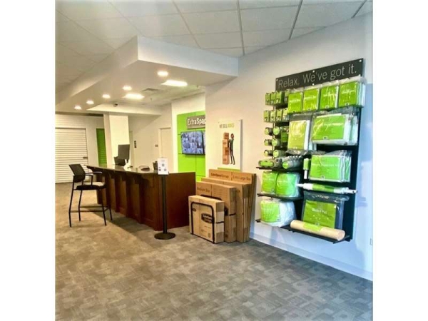 Facility photo: //images.sparefoot.com/medium/23202964e0094fa4864.jpg