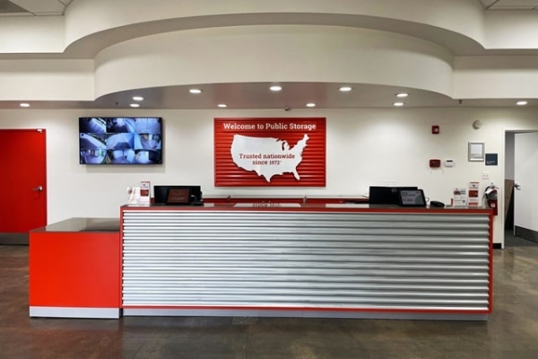 Facility photo: //images.sparefoot.com/medium/232972690213e89ee24.jpg