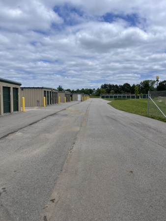 Facility photo: //images.sparefoot.com/medium/23757268f7c5ddef38f.jpg