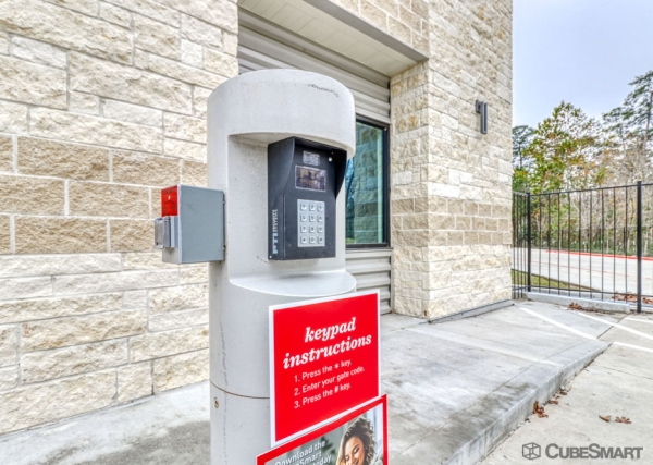 Facility photo: //images.sparefoot.com/medium/2378976901ecc04d9d2.jpg