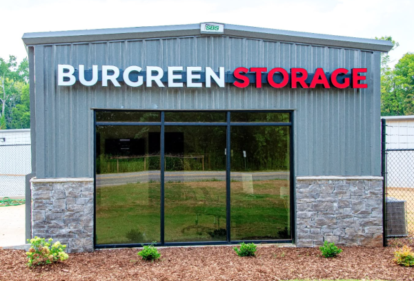 Facility photo: //images.sparefoot.com/medium/23989268955e312c525.png