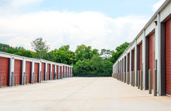 Facility photo: //images.sparefoot.com/medium/23989268955e3387223.png