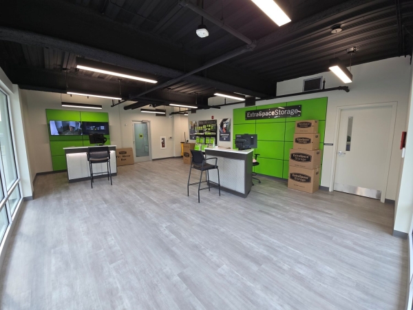 Facility photo: //images.sparefoot.com/medium/24077268efc799d1aa7.png