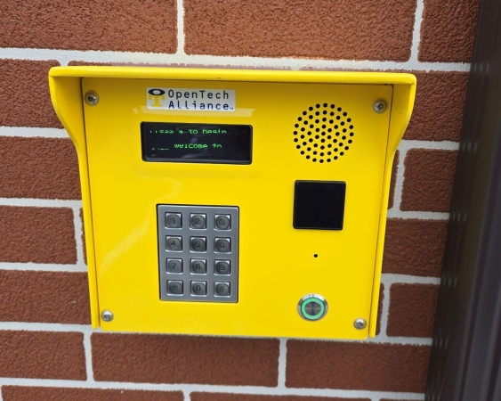 Facility photo: //images.sparefoot.com/medium/24077268efc79b07c1e.png