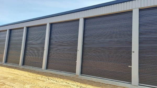 Facility photo: //images.sparefoot.com/medium/24147568d4555752653.jpg