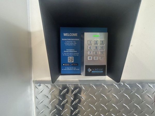 Facility photo: //images.sparefoot.com/medium/24158169028651551b7.jpg