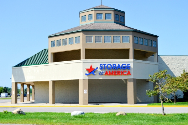 Facility photo: //images.sparefoot.com/medium/24168568b7ef72b29a2.jpg