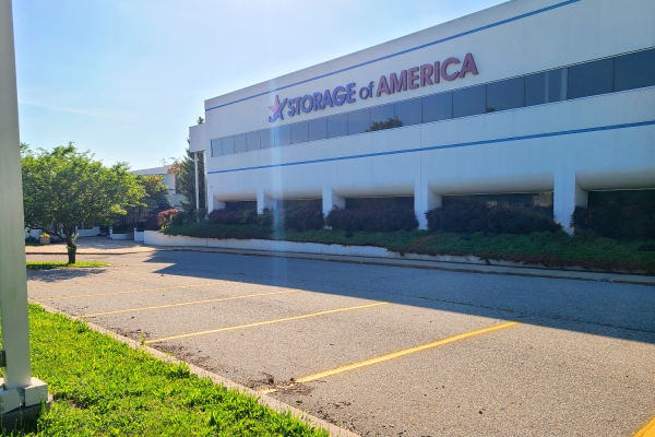 Facility photo: //images.sparefoot.com/medium/24168568b7ef7608857.jpg