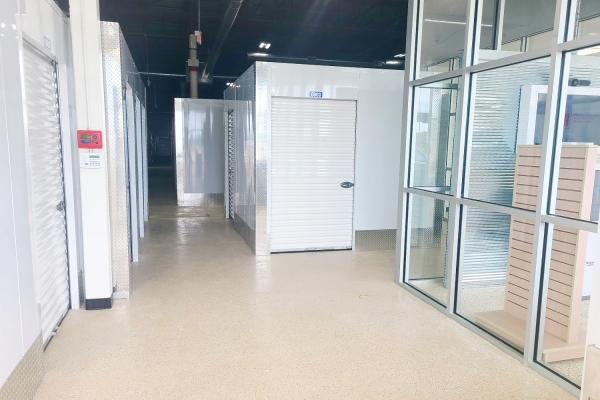 Facility photo: //images.sparefoot.com/medium/24172668b80957f1267.jpg