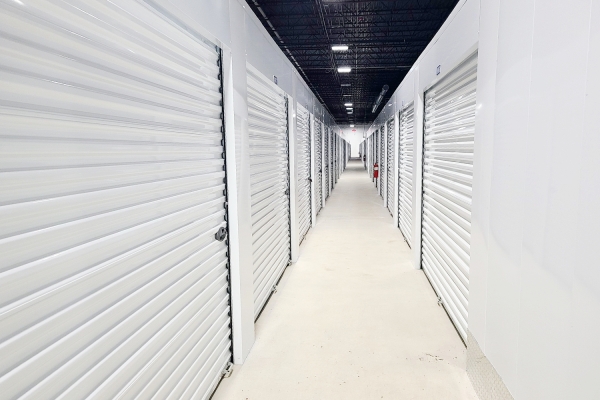 Facility photo: //images.sparefoot.com/medium/24172668b8095b59627.jpg