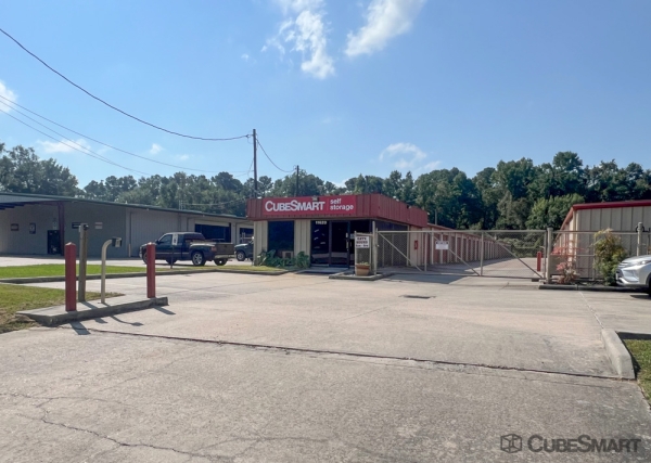 Facility photo: //images.sparefoot.com/medium/24189468ca82ccf06be.jpg