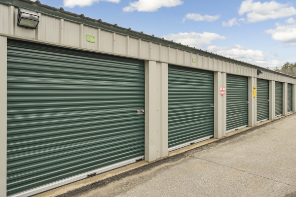 Facility photo: //images.sparefoot.com/medium/24192068eeccaceb06b.jpg