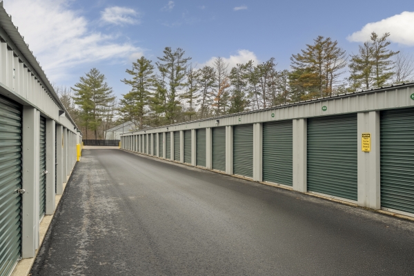 Facility photo: //images.sparefoot.com/medium/24192168eec78c8c271.jpg