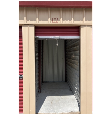 Facility photo: //images.sparefoot.com/medium/24209268dc3f99d90a1.jpg