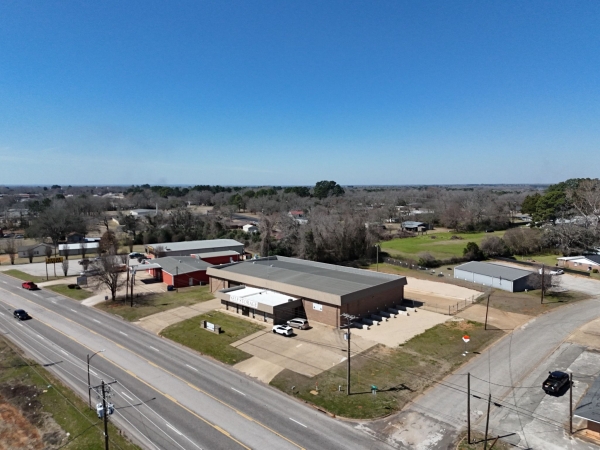 Facility photo: //images.sparefoot.com/medium/24212968c5e80baf828.jpg