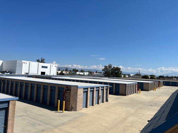 Facility photo: //images.sparefoot.com/medium/24220168dad564a7192.jpg