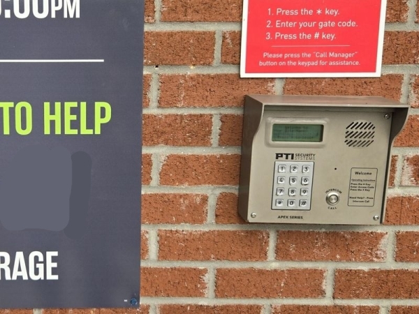 Facility photo: //images.sparefoot.com/medium/2422926903dd0b51b4d.jpg