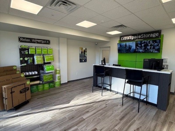 Facility photo: //images.sparefoot.com/medium/2423086904fe91a10c9.jpg